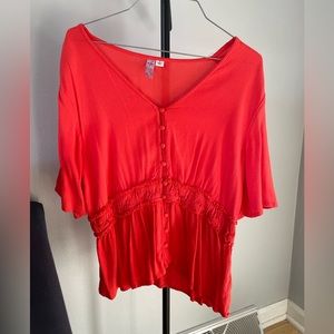 Short sleeve blouse peplum top with button details